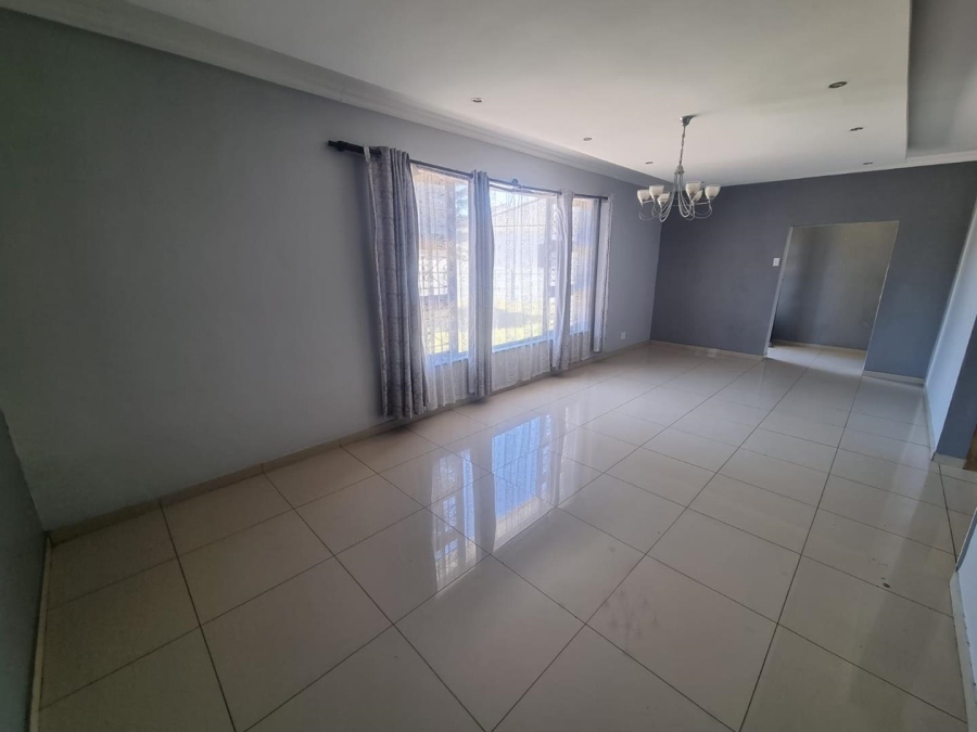 4 Bedroom Property for Sale in Claremont Western Cape